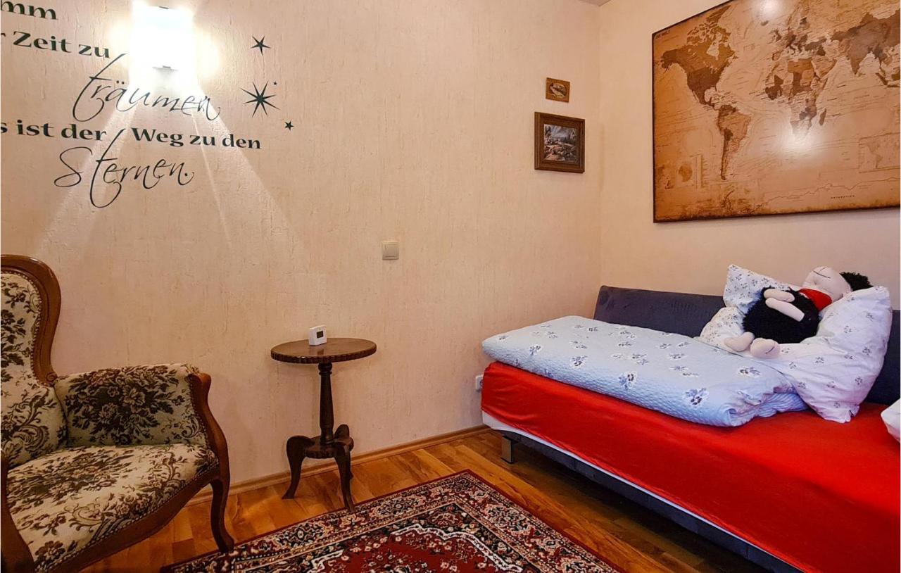 2 Bedroom Cozy Apartment In Suhl Exterior foto